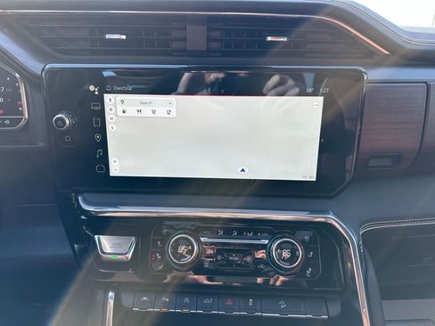 Used 2025 GMC Sierra 1500 Denali Ultimate image 12