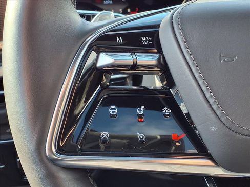 Used 2025 Cadillac Escalade V image 28