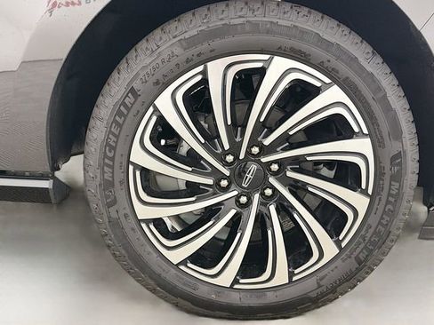 New 2025 Lincoln Navigator Black Label AWD/4WD image 35