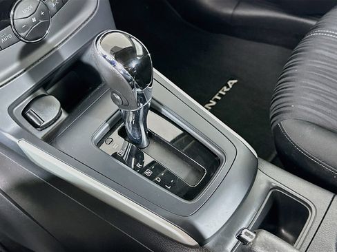 Used 2018 Nissan Sentra SV FWD image 23