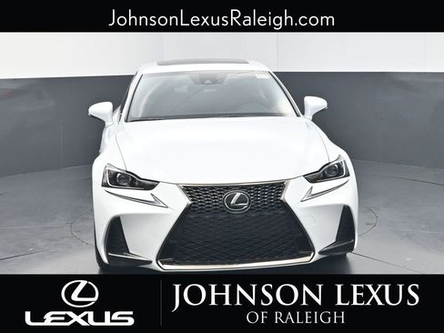 Certified 2019 Lexus IS 350 image 4