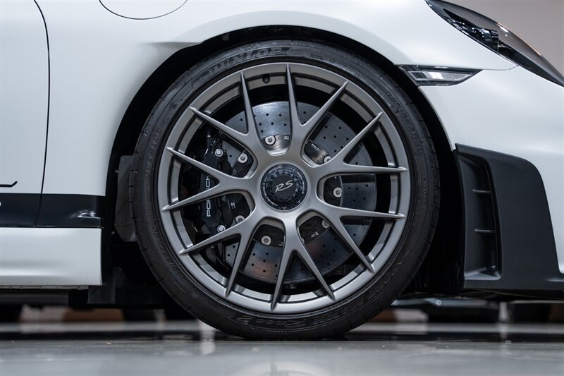 Used 2023 Porsche 718 Cayman GT4 RS RWD image 44