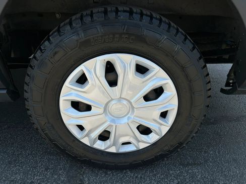 Used 2018 Ford Transit 150 130 Low Roof w/ Exterior Upgrade Package RWD image 6