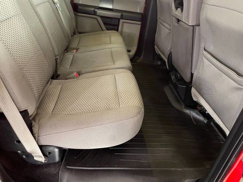 Used 2015 Ford F150 XLT w/ Equipment Group 302A Luxury image 27