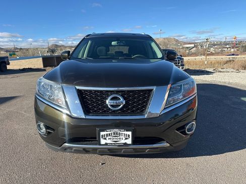 Used 2015 Nissan Pathfinder SV w/ Trailer Tow Package image 2