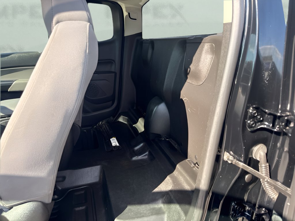 Used 2020 Chevrolet Colorado W/T RWD image 10