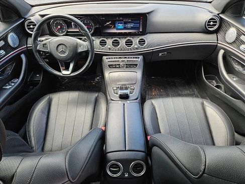 Used 2018 Mercedes-Benz E 300 image 18
