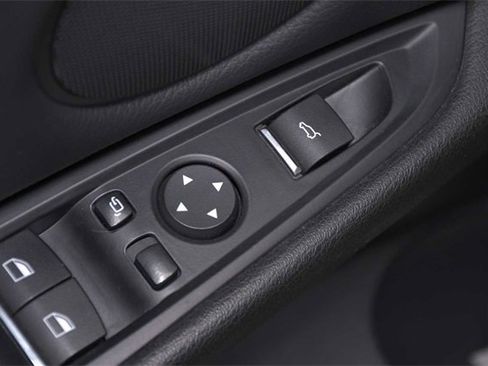 Used 2019 BMW X6 sDrive35i w/ Convenience Package image 27