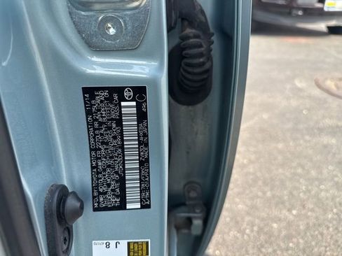 Used 2015 Toyota Prius Three image 8