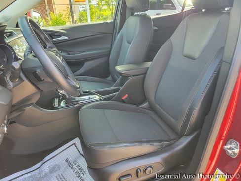 Used 2021 Buick Encore GX Select image 9