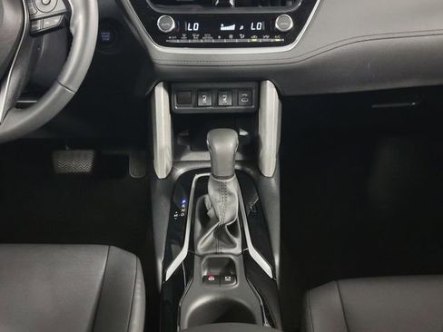 Used 2024 Toyota Corolla Cross XLE FWD image 24