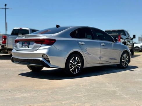 Used 2024 Kia Forte LXS FWD image 2