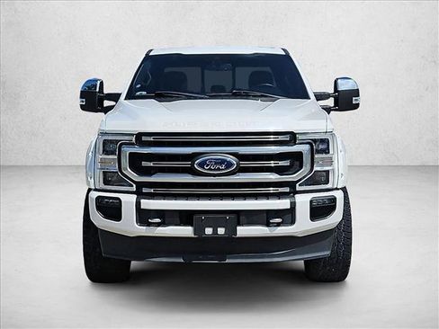 Used 2020 Ford F250 Platinum w/ FX4 Off-Road Package AWD/4WD image 2