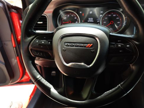 Used 2022 Dodge Charger SXT w/ Driver Convenience Group RWD image 24