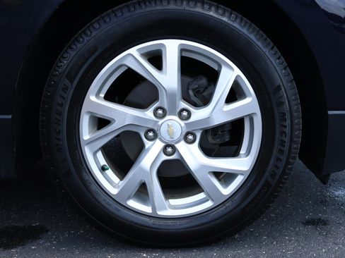 Used 2020 Chevrolet Equinox Premier FWD image 26