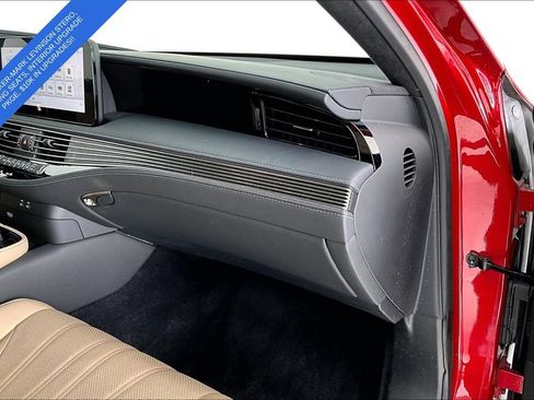 Used 2023 Lexus LS 500 AWD w/ Interior Upgrade Package image 19