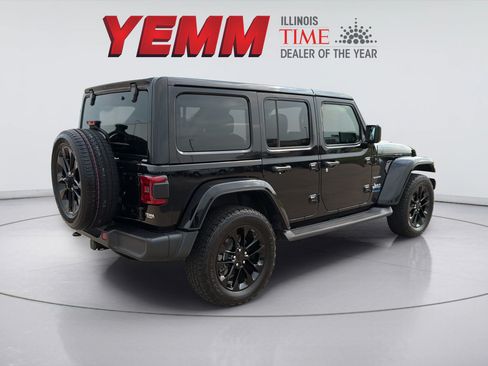 Used 2021 Jeep Wrangler Unlimited Sahara AWD/4WD image 11