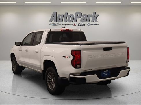 Used 2023 Chevrolet Colorado LT w/ LT Convenience Package II AWD/4WD image 7