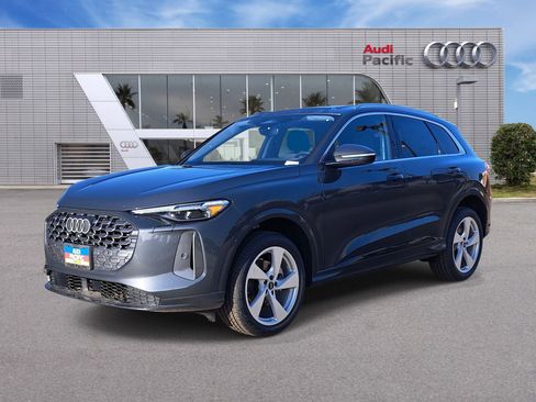 New 2025 Audi Q5 Premium Plus image 1