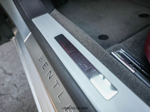 Used 2022 Bentley Flying Spur V8 image 30
