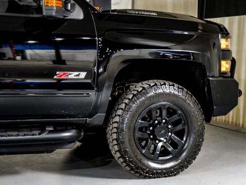 Used 2019 Chevrolet Silverado 2500 LTZ w/ Duramax Plus Package image 7