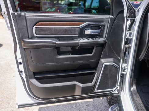 Used 2023 RAM 2500 Laramie AWD/4WD image 27