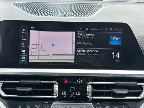 Used 2022 BMW 330e w/ Premium Package image 36