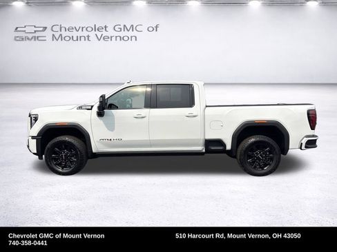 Used 2025 GMC Sierra 2500 AT4 w/ Technology Package AWD/4WD image 2