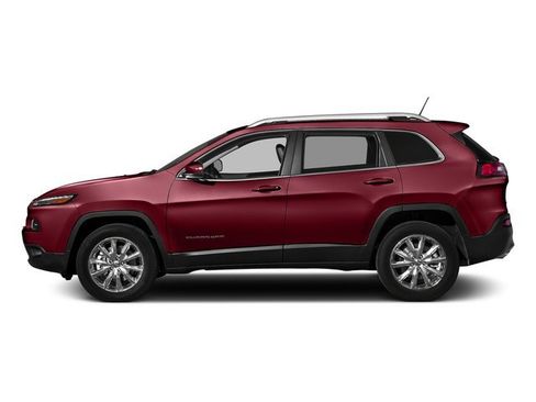 Used 2017 Jeep Cherokee Limited FWD image 3