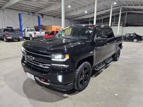 Used 2017 Chevrolet Silverado 1500 LTZ Z71 w/ Redline Edition AWD/4WD image 2