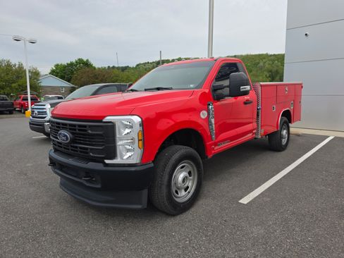 Used 2024 Ford F350 XL AWD/4WD image 7