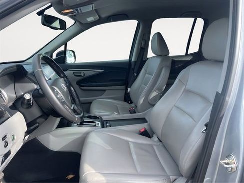 Used 2018 Honda Ridgeline RTL-T image 8