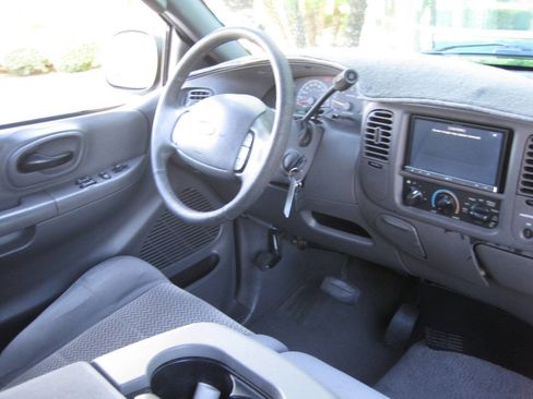 Used 2003 Ford F150 XLT RWD image 26