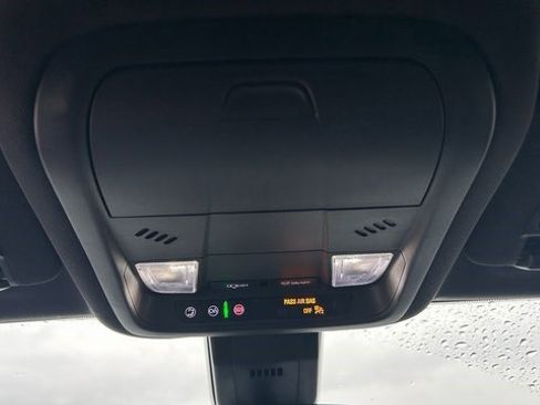 Certified 2022 Chevrolet Equinox RS w/ LPO, Floor Liner Package image 25