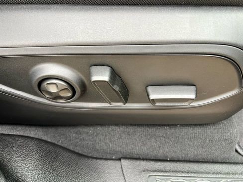 New 2026 Jeep Grand Cherokee Limited image 13