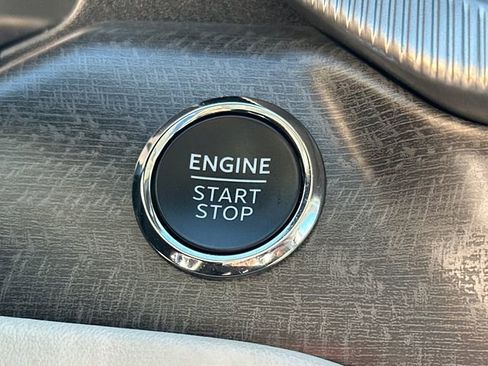 Used 2025 Ford Explorer Platinum w/ LUX Leather Package image 39