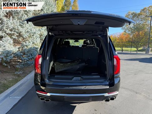 Used 2025 GMC Yukon XL Denali w/ LPO, Floor Liner Package image 39
