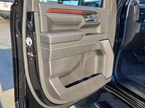 New 2026 GMC Sierra 2500 Denali w/ Denali Reserve Package image 15