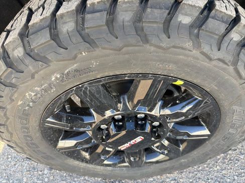 New 2026 GMC Sierra 3500 AT4 w/ AT4 Premium Plus Package image 10