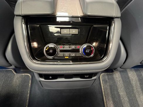 Used 2020 Lincoln Navigator Black Label w/ Cargo Convenience Package AWD/4WD image 20