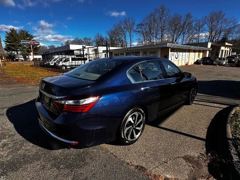 Used 2016 Honda Accord EX-L image 5