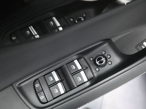 Used 2025 Audi Q7 3.0T Premium Plus AWD/4WD image 24