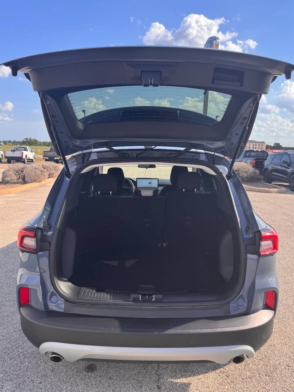 Used 2025 Ford Escape Active w/ Tech Pack #1 FWD image 10