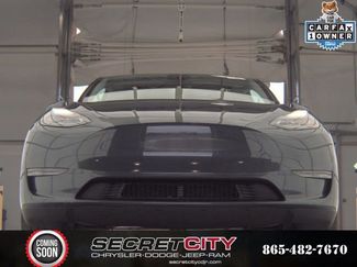 Used 2024 Tesla Model Y Long Range AWD/4WD video 2