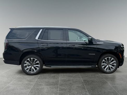 Used 2025 Chevrolet Tahoe High Country w/ Sun And Tow Package AWD/4WD image 6