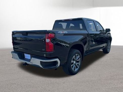 Used 2024 Chevrolet Silverado 1500 LT AWD/4WD image 9