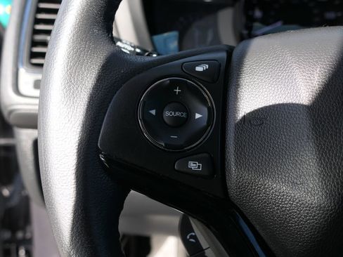 Used 2021 Honda HR-V EX-L image 11