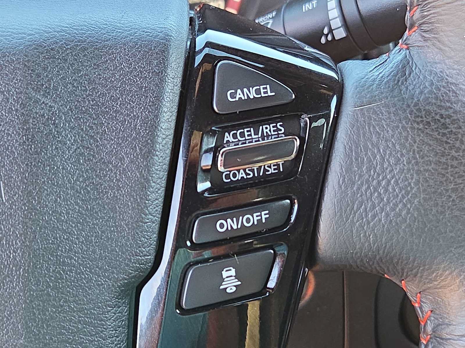Used 2025 Nissan Frontier PRO-4X w/ Interior Protection Package AWD/4WD image 23