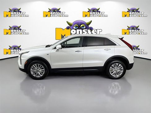 Used 2024 Cadillac XT4 Luxury image 8