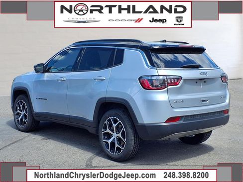 Certified 2024 Jeep Compass Limited AWD/4WD image 2